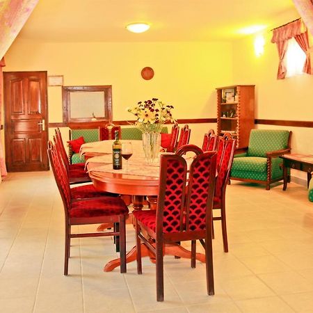 Bed and Breakfast Polgar Panzio Виллань Экстерьер фото