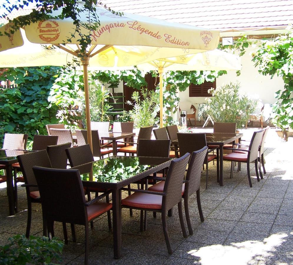 Bed and Breakfast Polgar Panzio Виллань Экстерьер фото